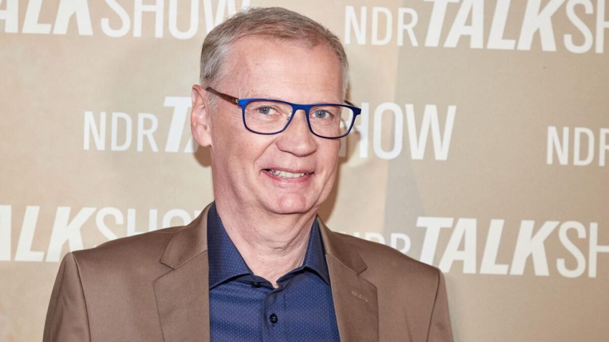 Günther Jauch Vermögen Wie reich ist der beliebte TV-Moderator wirklich?